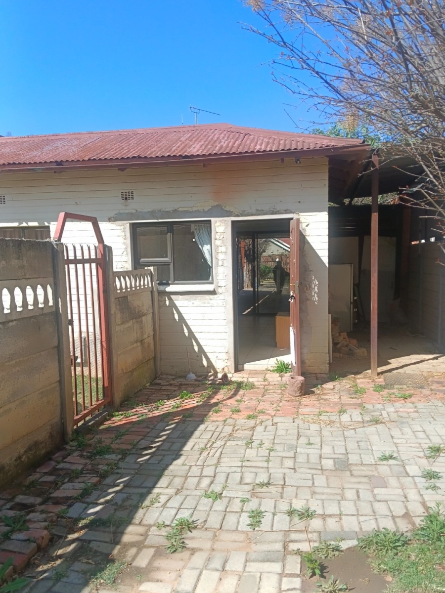 To Let 1 Bedroom Property for Rent in Dagbreek Free State